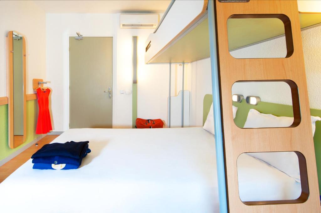 Ibis Budget Romorantin Romorantin-Lanthenay Quarto foto